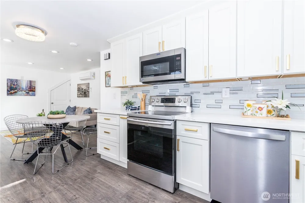 12260 3rd Avenue SW Burien, WA 98146