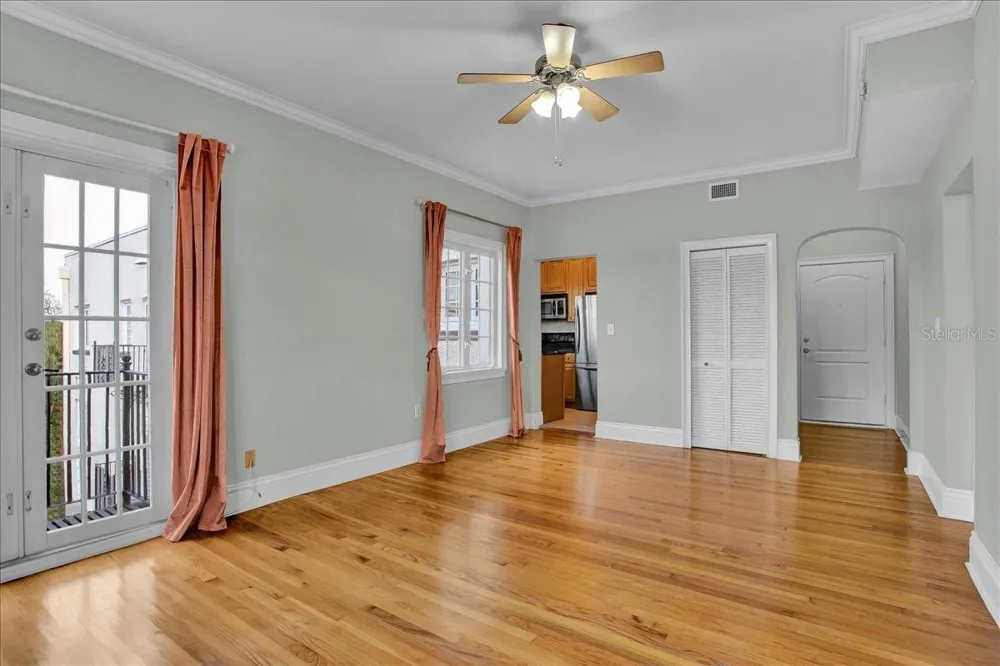 2117 W DEKLE AVENUE #F3 Tampa, FL 33606