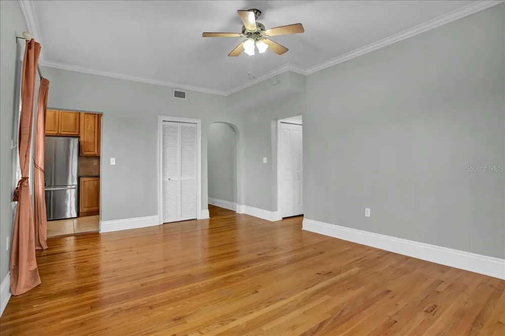 2117 W DEKLE AVENUE #F3 Tampa, FL 33606