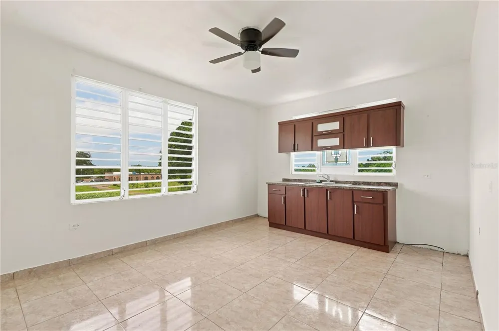 42290 CAMINO ARCA DE NOE Quebradillas, PR 00678