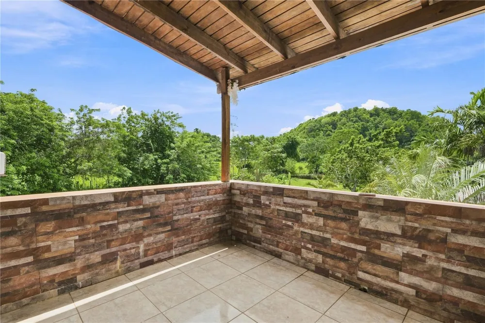 42290 CAMINO ARCA DE NOE Quebradillas, PR 00678
