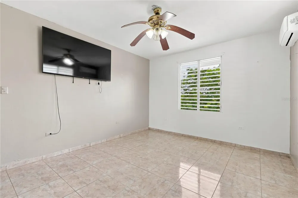 42290 CAMINO ARCA DE NOE Quebradillas, PR 00678