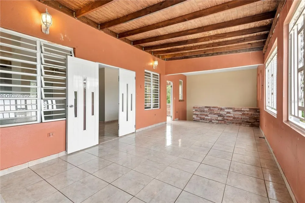 42290 CAMINO ARCA DE NOE Quebradillas, PR 00678