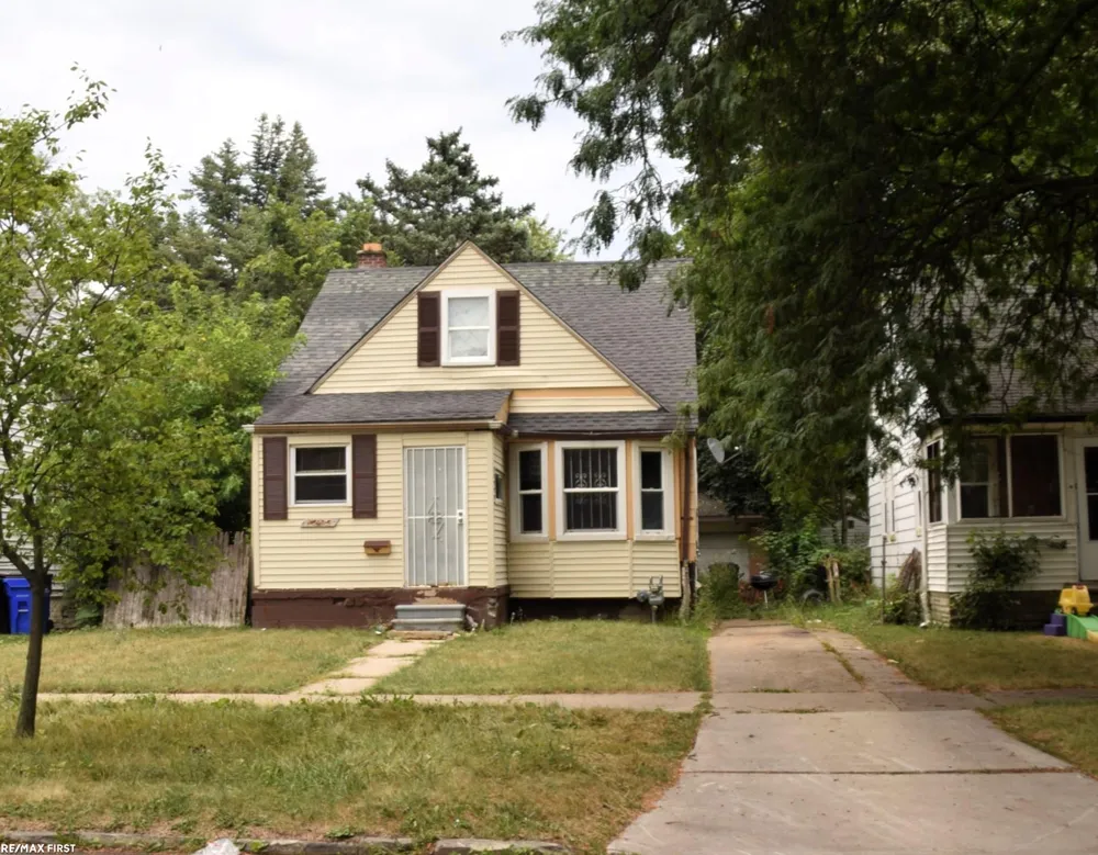 8292 BRACE STREET Detroit City, MI 48228