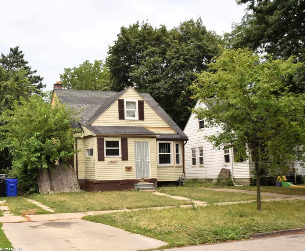 8292 BRACE STREET Detroit City, MI 48228