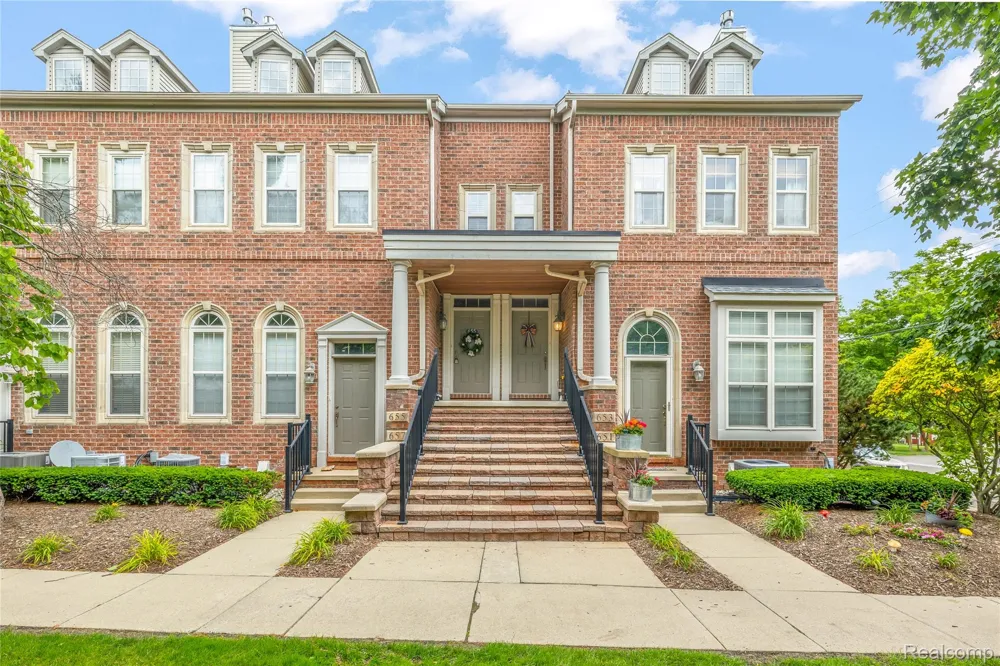 655 River Park Village Boulevard Northville City, MI 48167