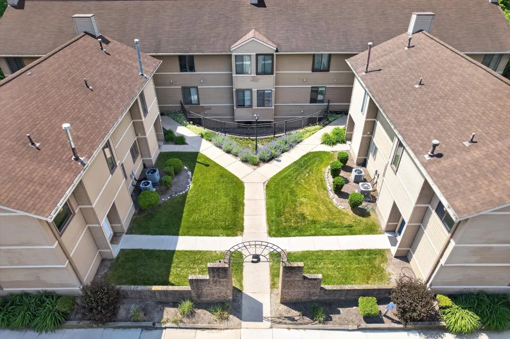 350 Briarcrest Drive #158 Ann Arbor City, MI 48104