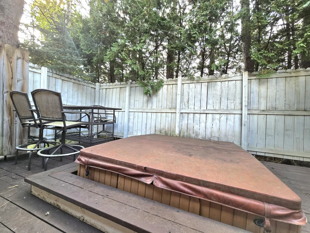 10017 M-115 Clam Lake Township, MI 49601
