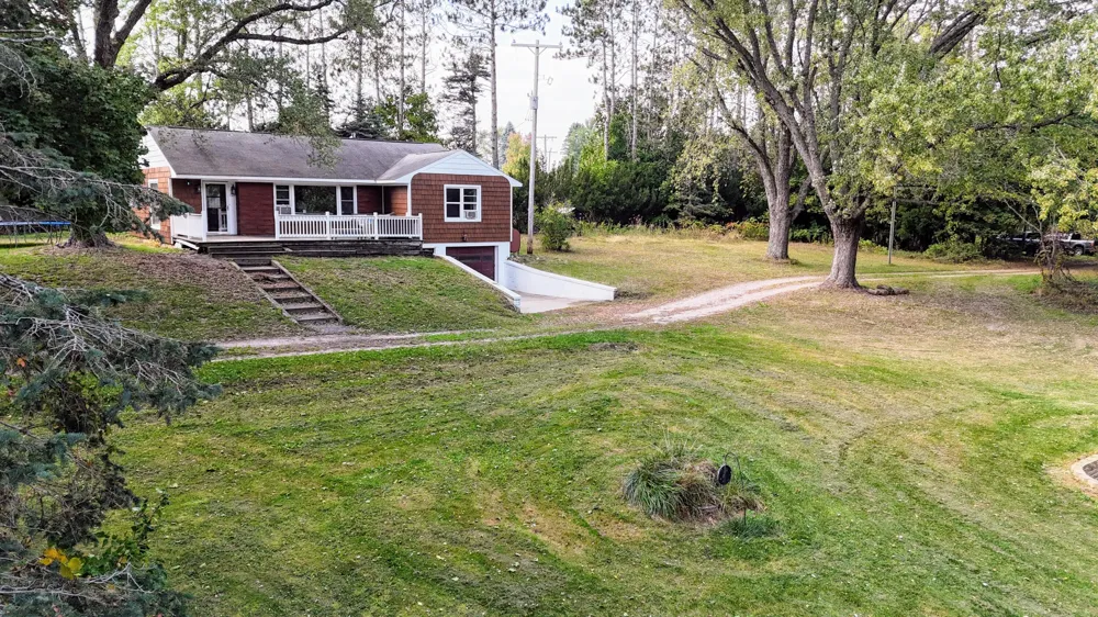 10017 M-115 Clam Lake Township, MI 49601