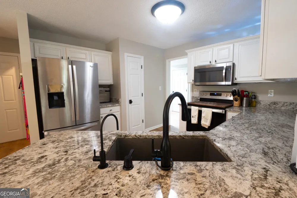 95 Crescent CIR Newnan, GA 30265