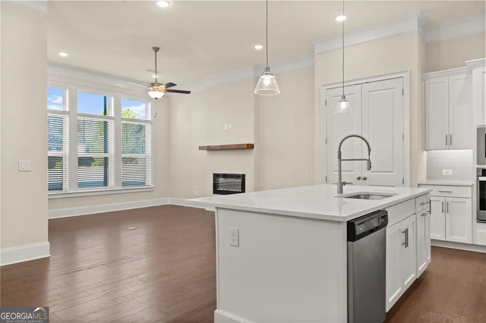 136 Village Green AVE Woodstock, GA 30189