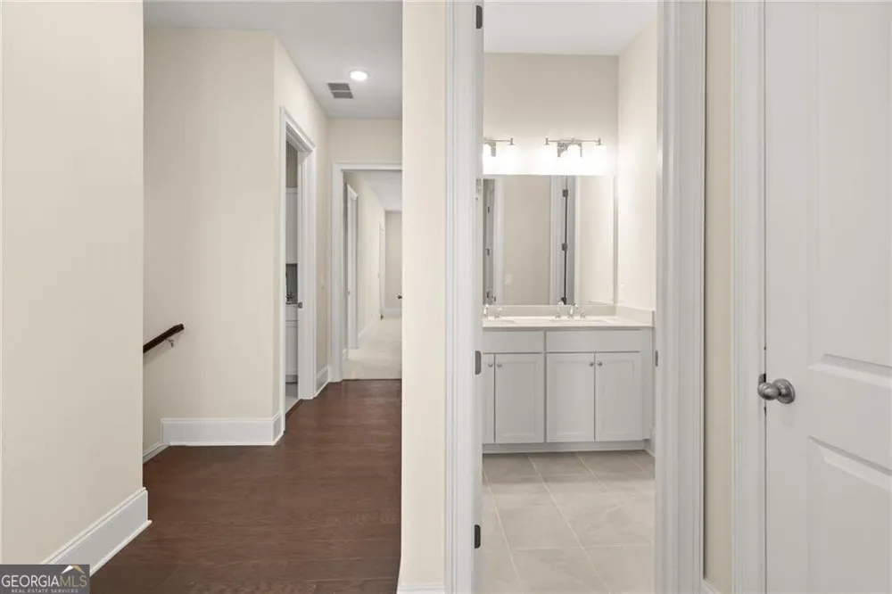 136 Village Green AVE Woodstock, GA 30189