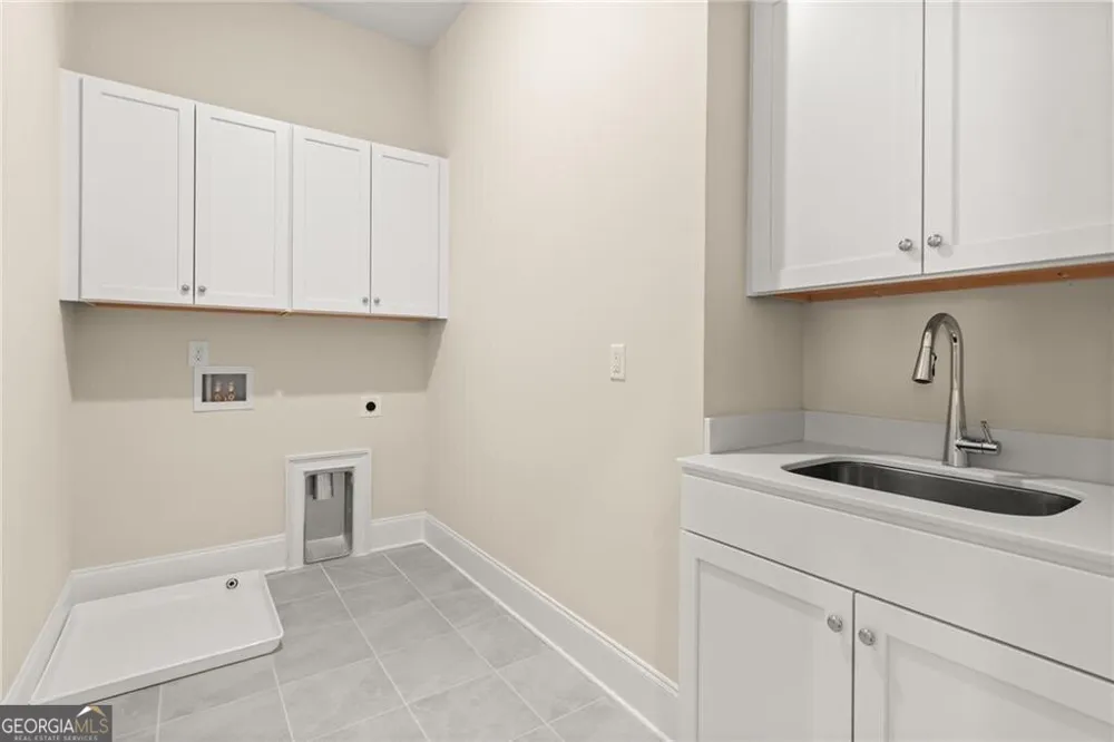 136 Village Green AVE Woodstock, GA 30189