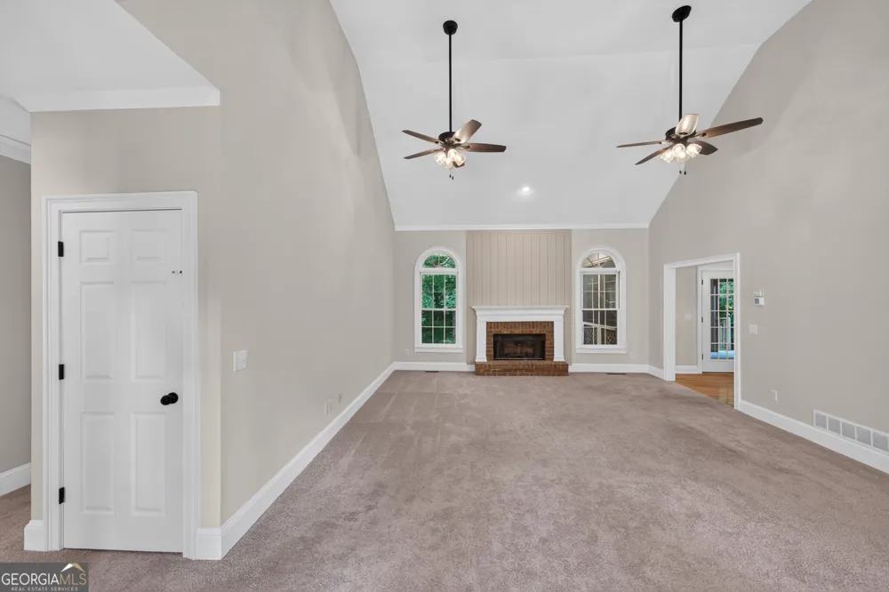 6139 Pritchett Dr Powder Springs, GA 30127