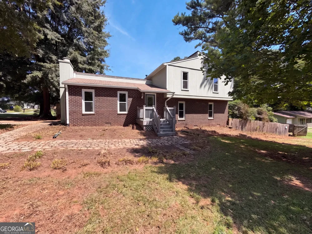 962 Doeskin DR NW Conyers, GA 30012