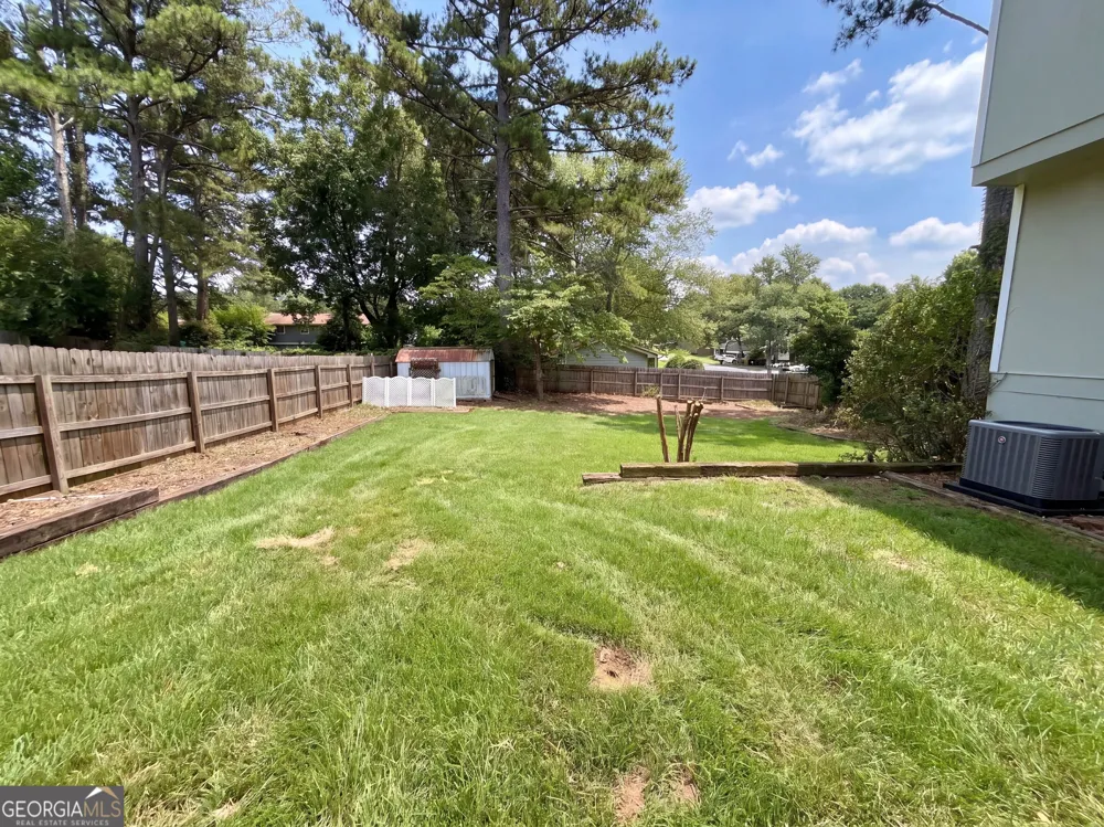 962 Doeskin DR NW Conyers, GA 30012