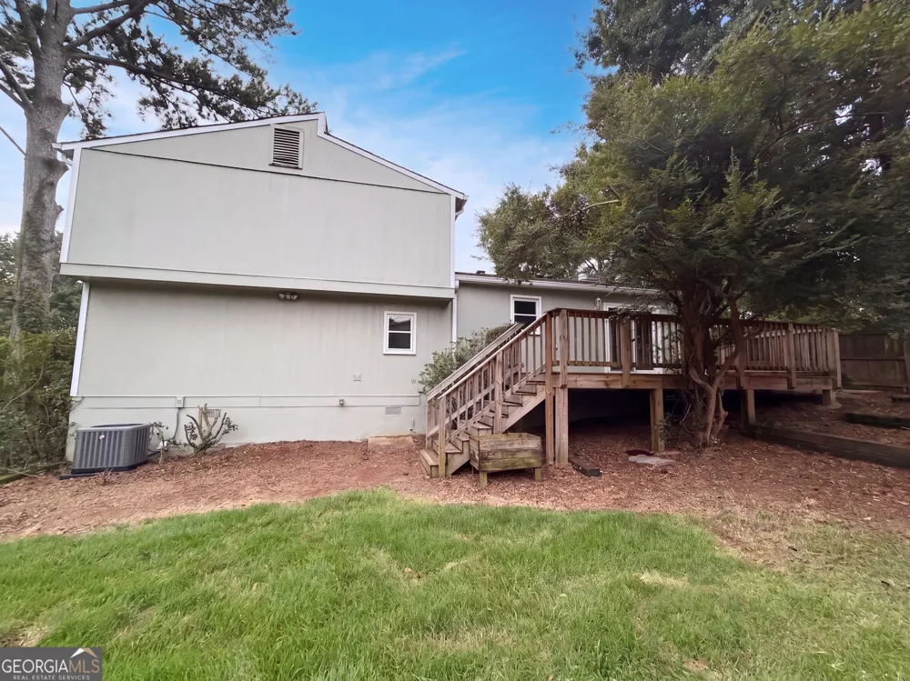 962 Doeskin DR NW Conyers, GA 30012