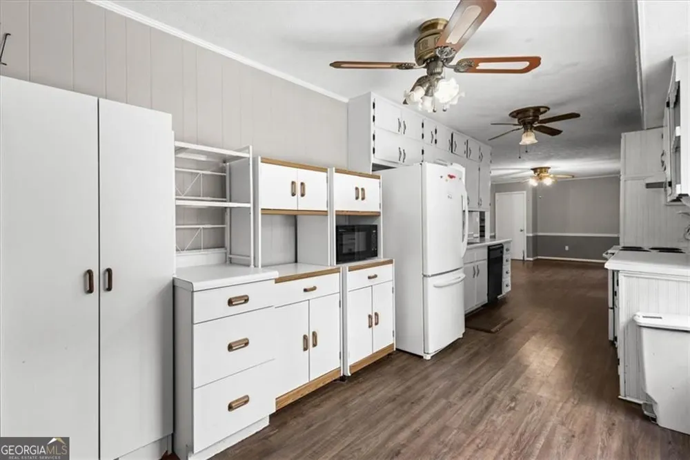 5082 Ailene DR Douglasville, GA 30135