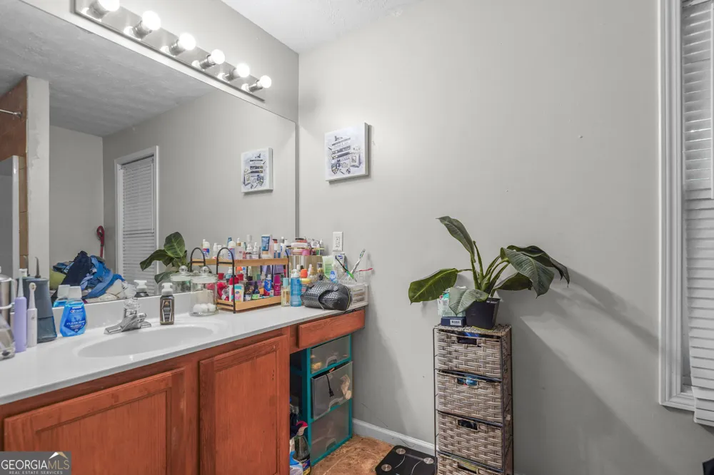 2007 Manhattan PKWY Decatur, GA 30035
