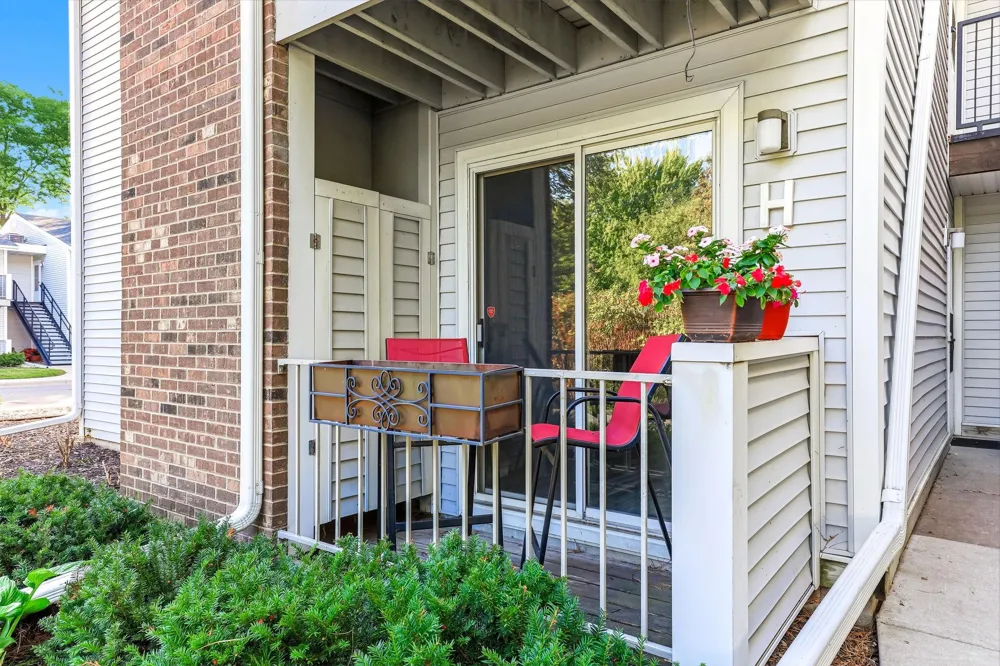 2310 Benson Avenue #H Saint Paul, MN 55116