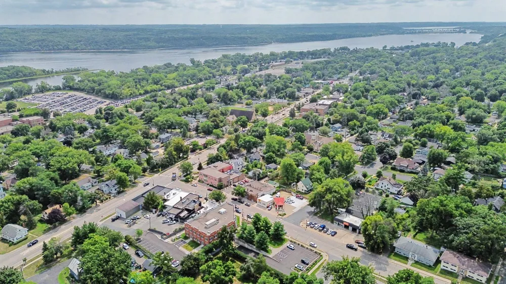 328 5th Avenue Bayport, MN 55003