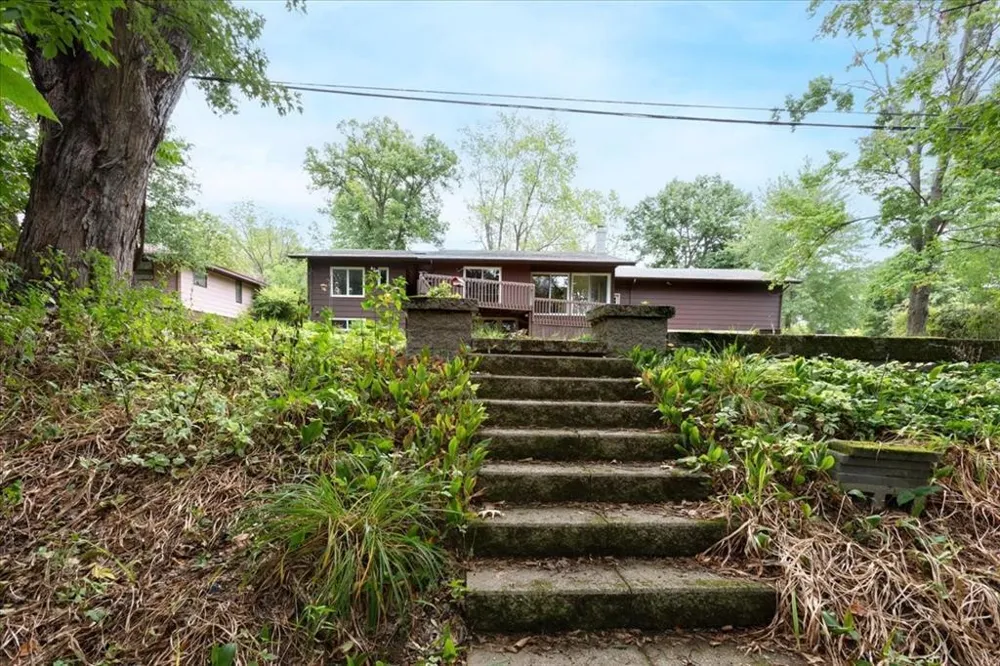 1121 River Heights Road Menomonie, WI 54751