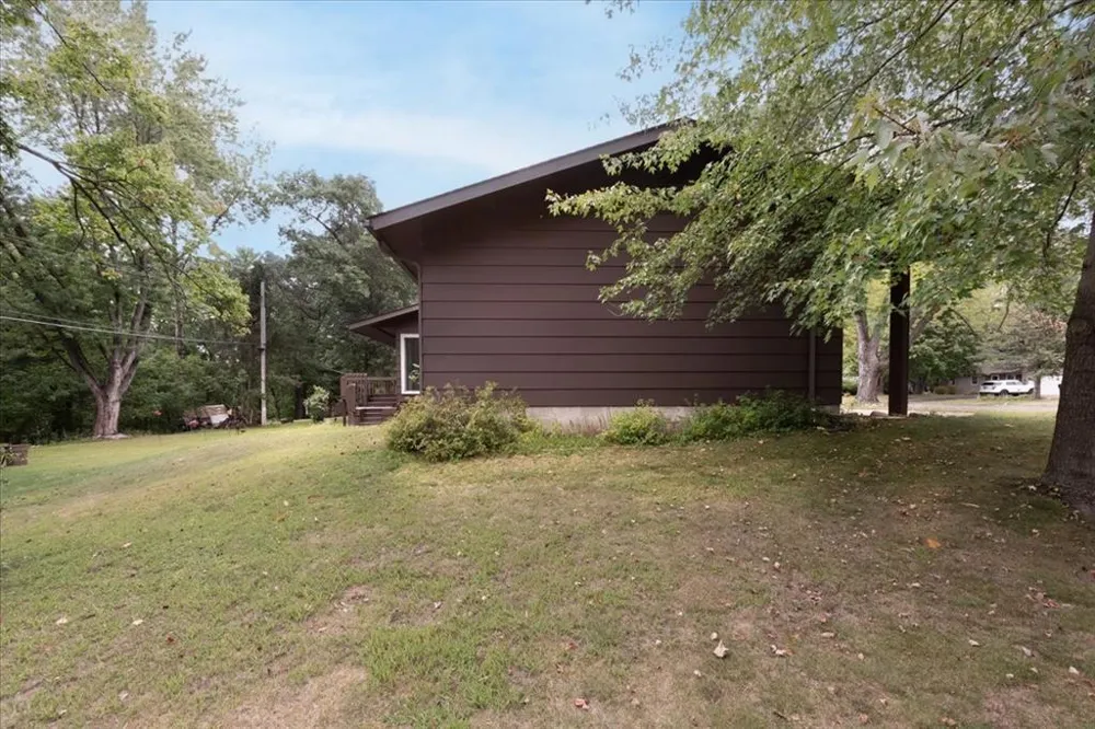 1121 River Heights Road Menomonie, WI 54751