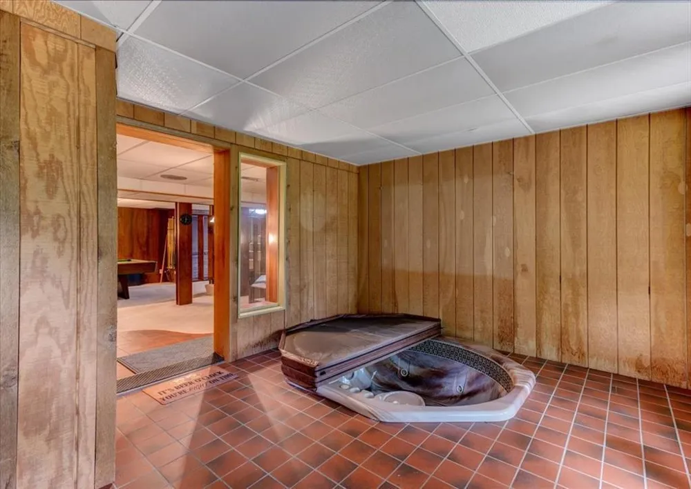 1121 River Heights Road Menomonie, WI 54751