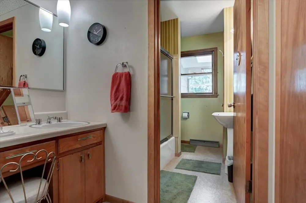 1121 River Heights Road Menomonie, WI 54751