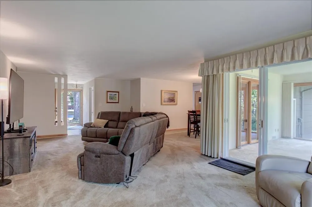 1121 River Heights Road Menomonie, WI 54751