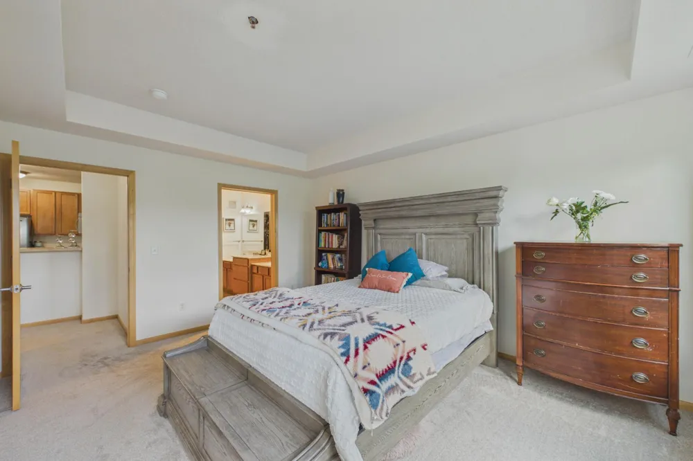 150 E Burnsville Parkway #309 Burnsville, MN 55337