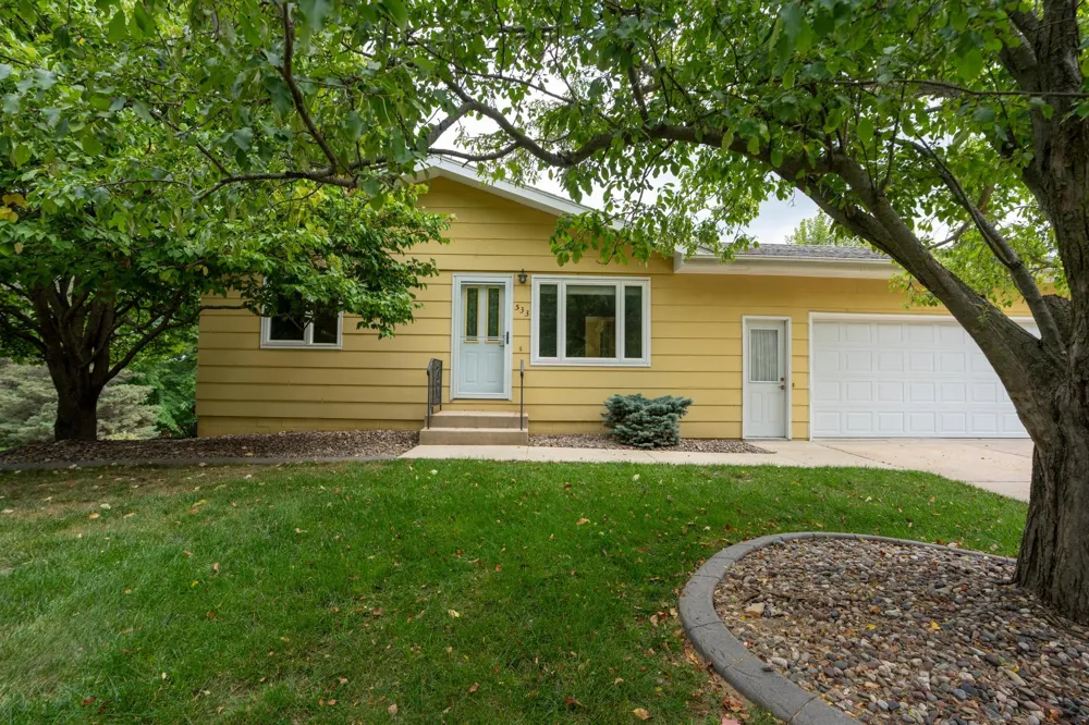 533 29th Street NW Rochester, MN 55901