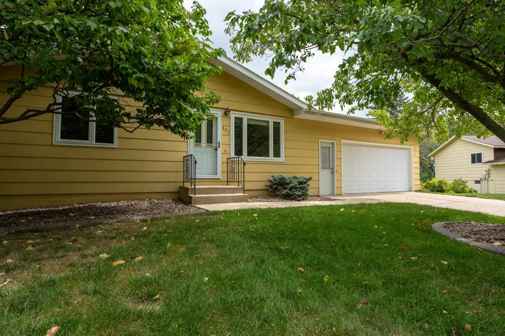 533 29th Street NW Rochester, MN 55901