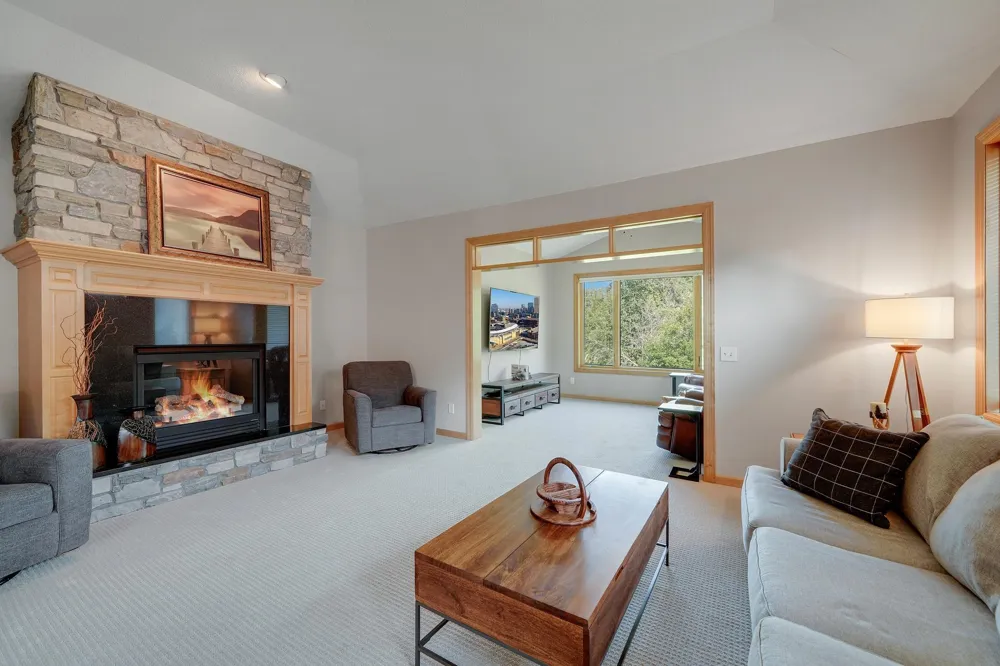 14023 Walters Way Savage, MN 55378