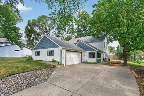 3498 Midland Court