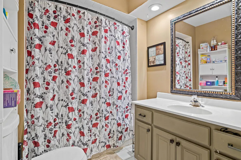 727 Shumway Street S Shakopee, MN 55379