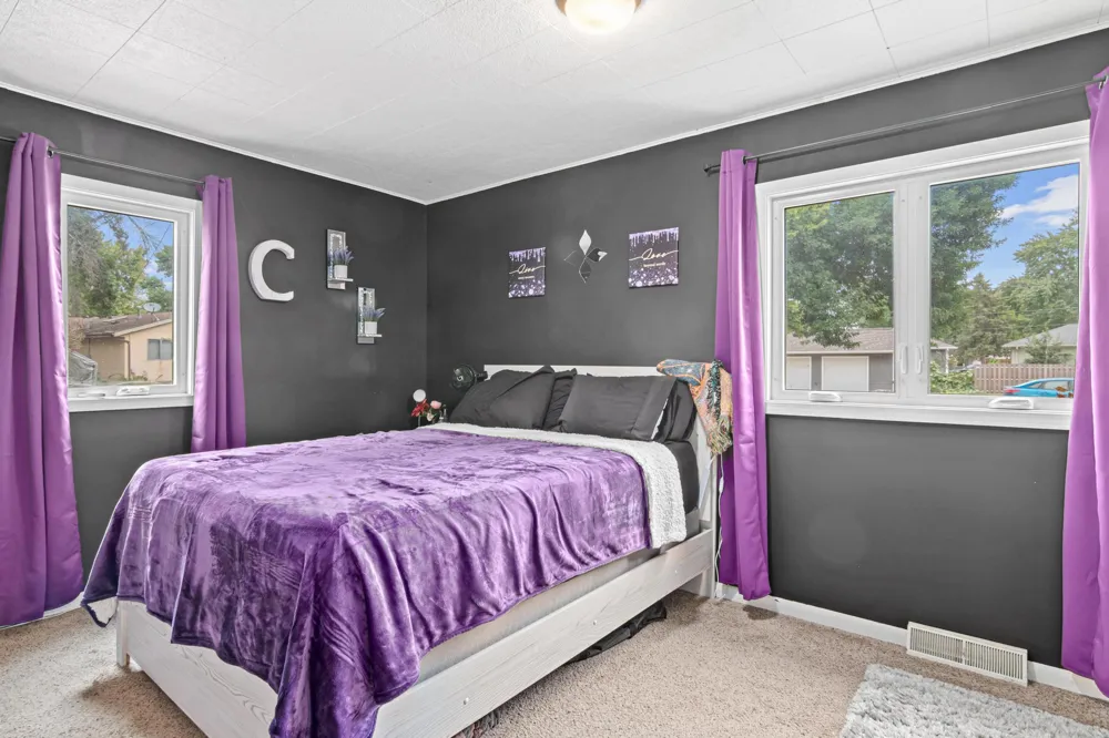 727 Shumway Street S Shakopee, MN 55379