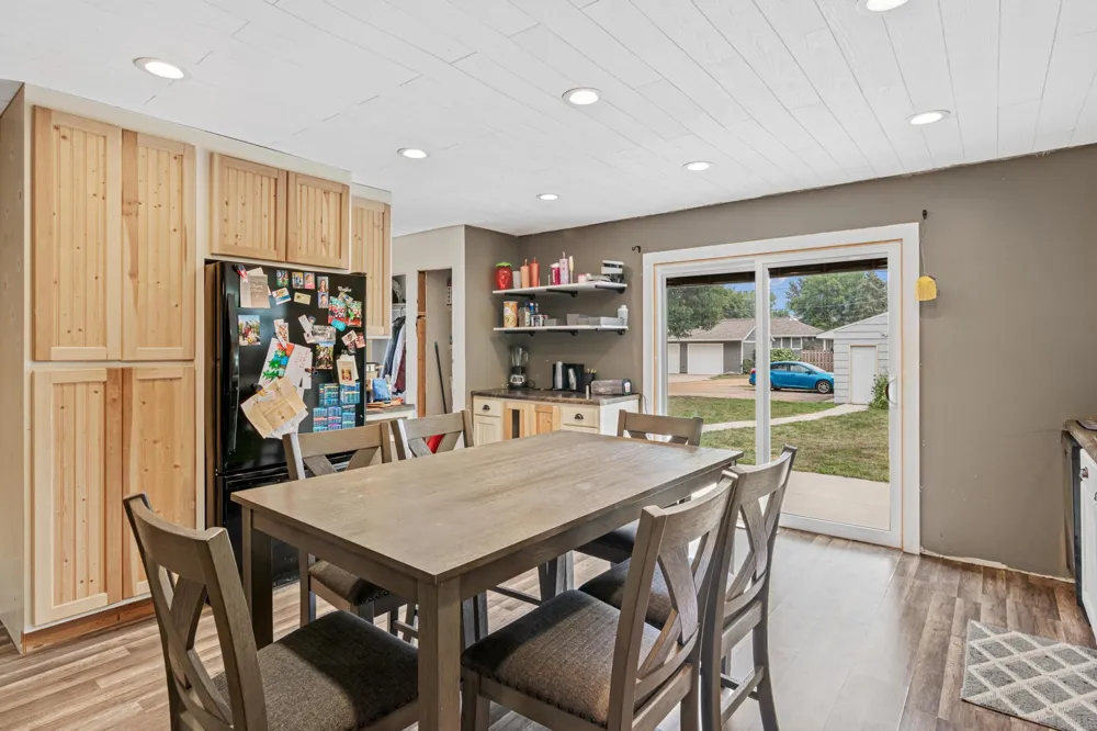 727 Shumway Street S Shakopee, MN 55379