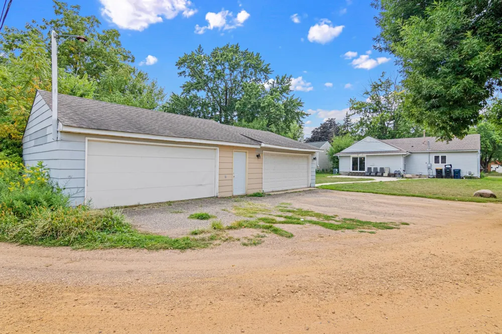 727 Shumway Street S Shakopee, MN 55379