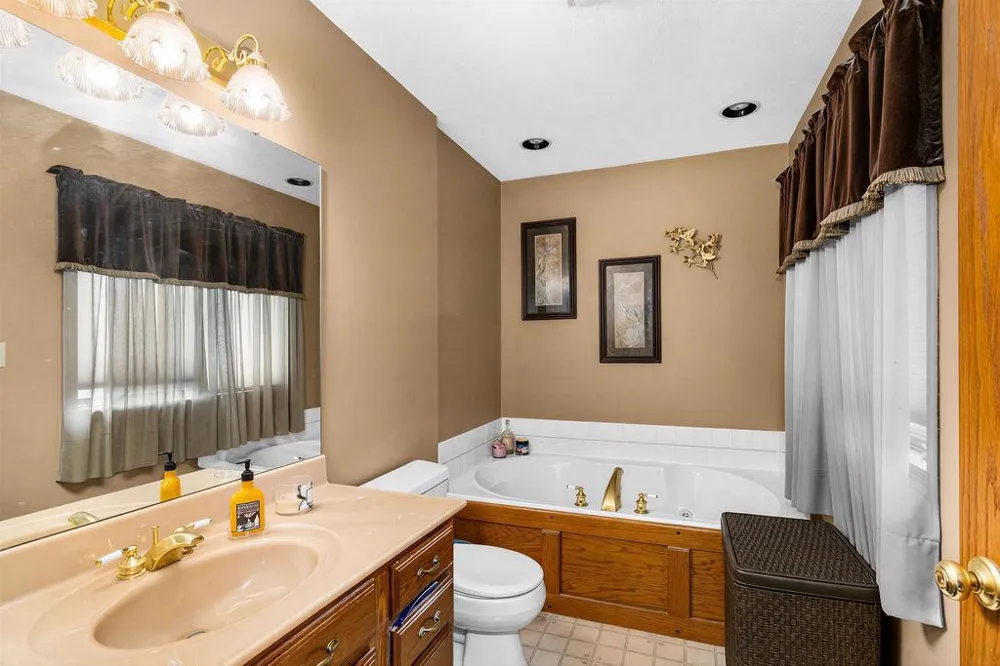 4859 Terrace Circle Hermantown, MN 55811