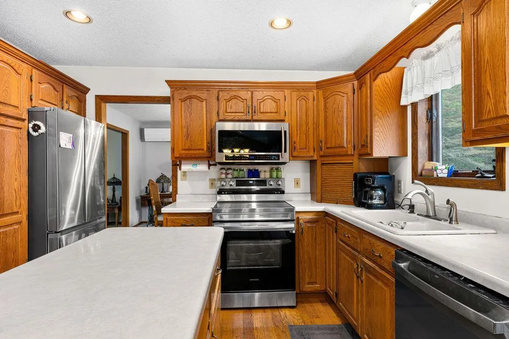 4859 Terrace Circle Hermantown, MN 55811