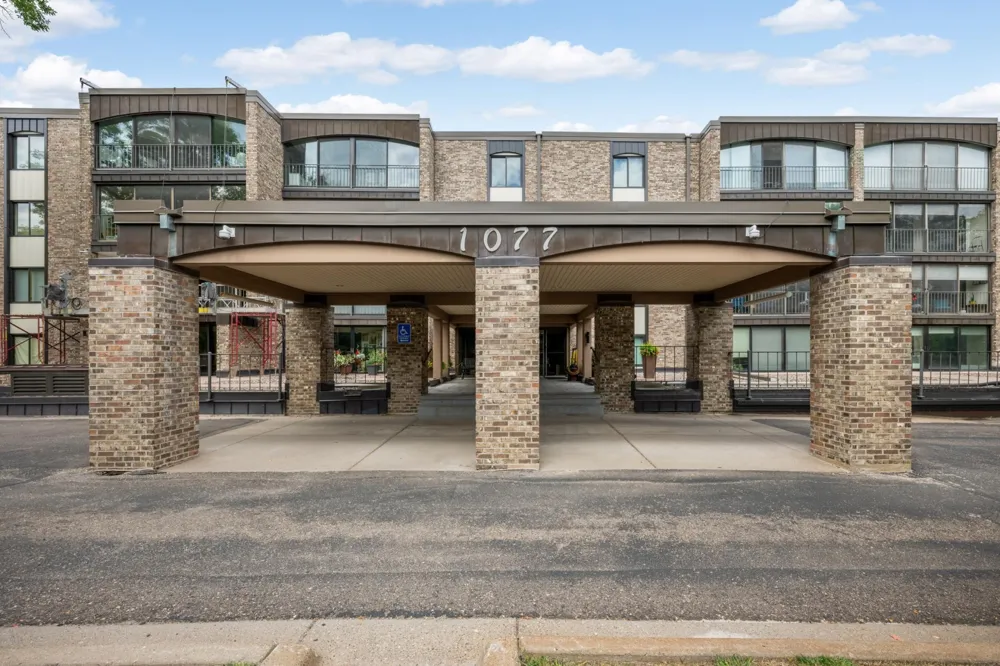 1077 Sibley Memorial Highway #605 Mendota Heights, MN 55118