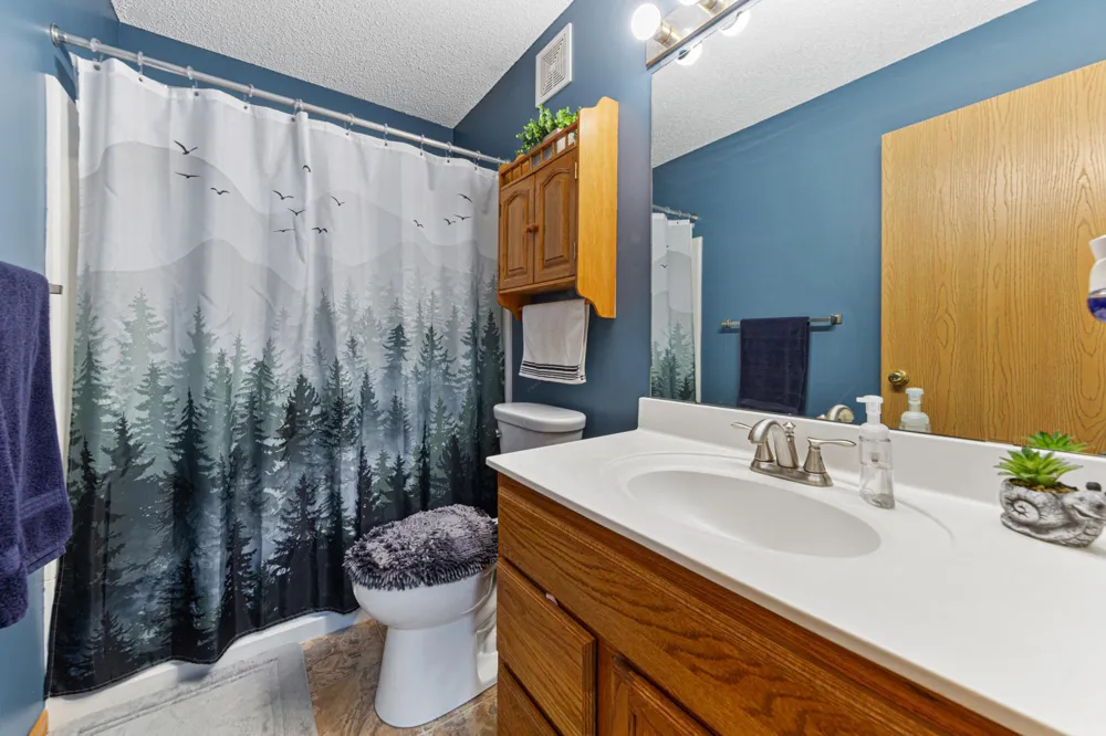 15549 Flyboat Lane #63 Apple Valley, MN 55124