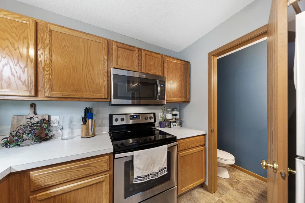 15549 Flyboat Lane #63 Apple Valley, MN 55124