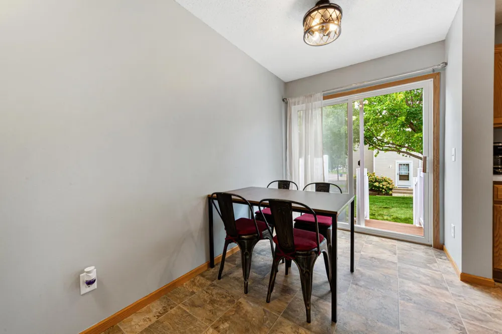 15549 Flyboat Lane #63 Apple Valley, MN 55124
