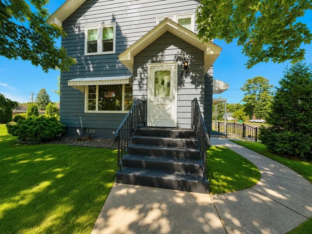 502 W 3rd Avenue Keewatin, MN 55753