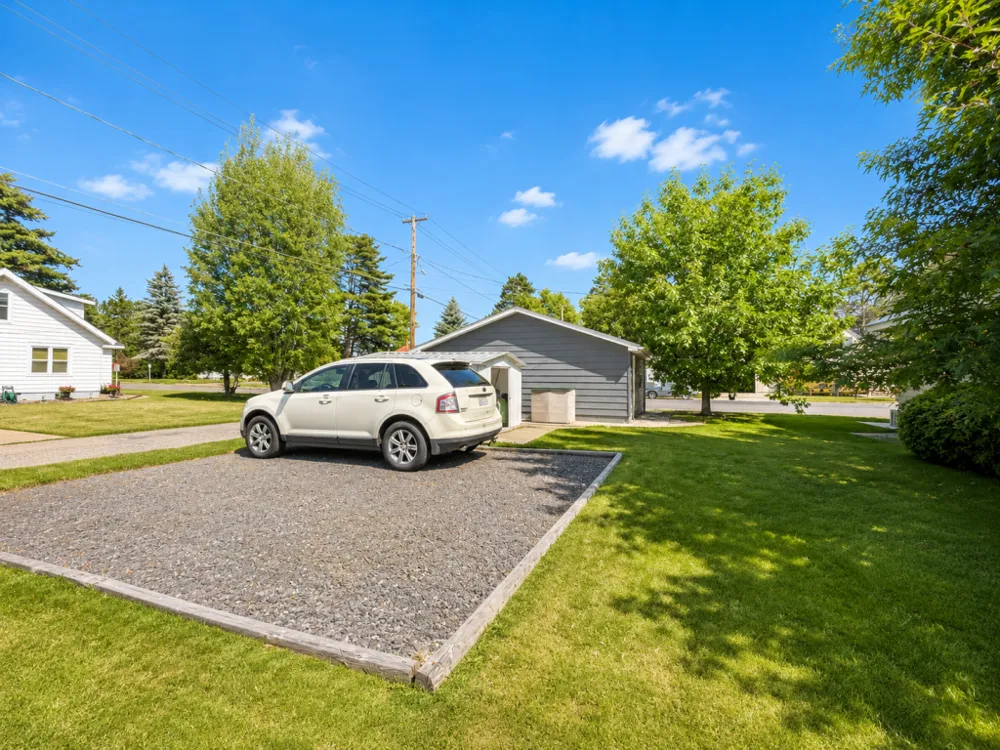 502 W 3rd Avenue Keewatin, MN 55753