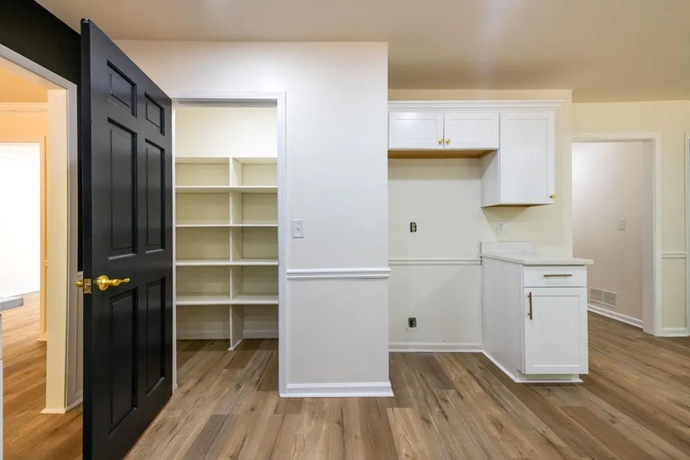 1720 Ridgefield Drive Roswell, GA 30075