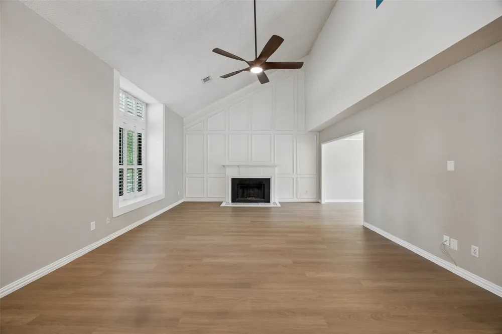 4321 Bradford Drive Grapevine, TX 76051
