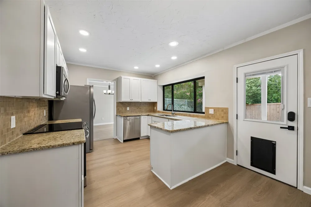 4321 Bradford Drive Grapevine, TX 76051